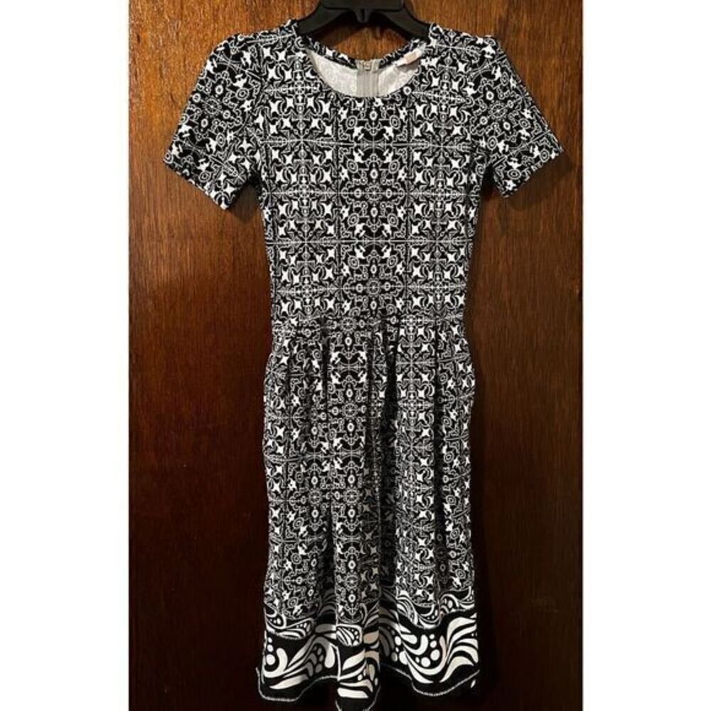 LULAROE Amelia Black & White Dress
